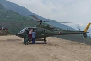 नरहरिनाथको पहलमा सुत्केरीको हवाई उद्धार
